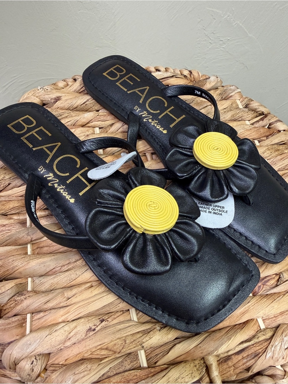 MATISSA BEACH Black Flip Flop Sandals with Yellow Flower Accent 7 US NEW
